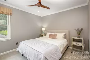 418 Olmsted Park Pl, Charlotte, NC 28203 - Photo 15
