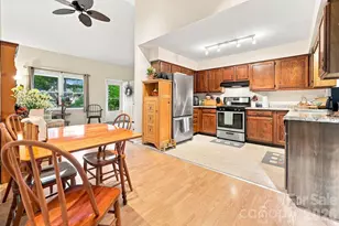 473 King William Rd, Hendersonville, NC 28739 - Photo 19