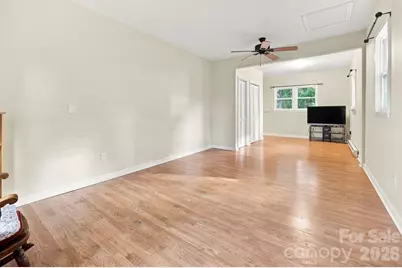 473 King William Road, Hendersonville, NC 28739 - Photo 17