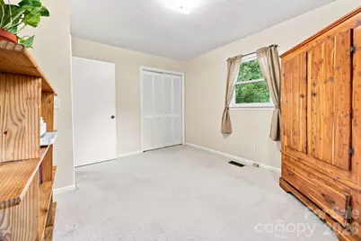 473 King William Road, Hendersonville, NC 28739 - Photo 25