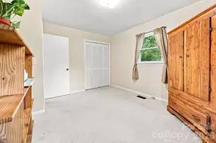 473 King William Rd, Hendersonville, NC 28739 - Photo 25