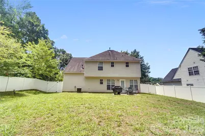12009 Silvercrest Drive, Charlotte, NC 28215 - Photo 31