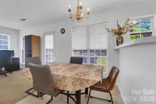 12009 Silvercrest Dr, Charlotte, NC 28215 - Photo 11