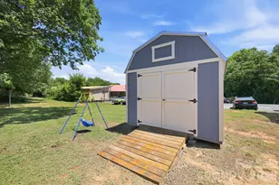 110 Wilfred Ave, Lexington, NC 27292 - Photo 5