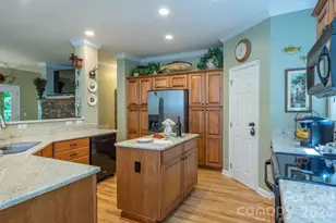 39 Rogers Creek Dr, Bakersville, NC 28705 - Photo 11