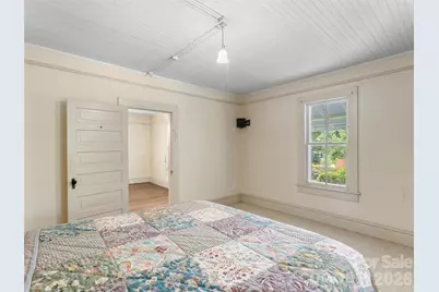 54 Louisiana Avenue, Saluda, NC 28773 - Photo 11