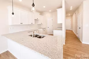 4729 Muskogee Dr, Charlotte, NC 28227 - Photo 13