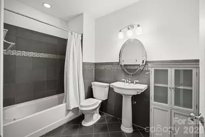 18009 Kings Point Drive, Cornelius, NC 28031 - Photo 11