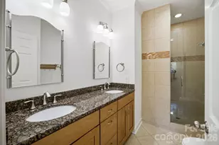 18009 Kings Point Dr, Cornelius, NC 28031 - Photo 15