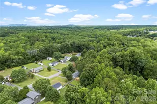 1050 Hay Row Rd, Clover, SC 29710 - Photo 35