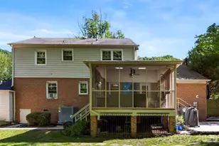 8127 Prince George Rd, Charlotte, NC 28210 - Photo 5