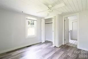 250 Oakdale St, Brevard, NC 28712 - Photo 15