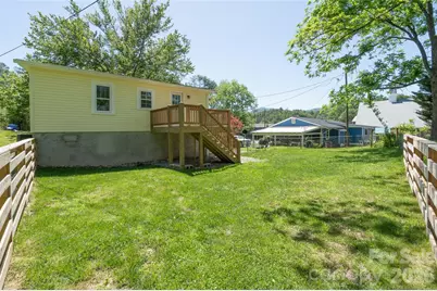 250 Oakdale Street, Brevard, NC 28712 - Photo 27
