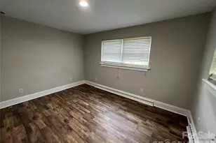 2171 6th St NE, Hickory, NC 28601 - Photo 3