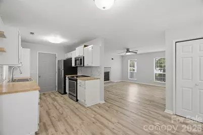 8345 Houndstooth Drive, Charlotte, NC 28227 - Photo 7