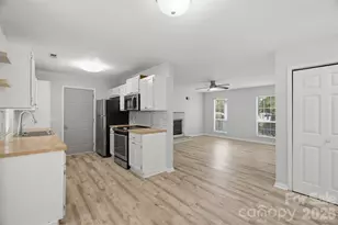 8345 Houndstooth Dr, Charlotte, NC 28227 - Photo 7