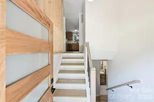 7323 Rollingridge Dr, Charlotte, NC 28211 - Photo 3