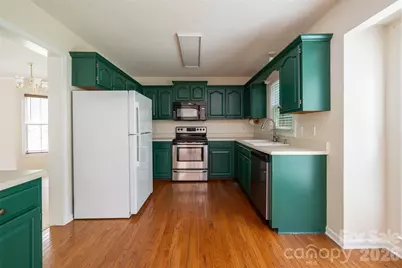 204 Windsor Forest Circle, Fletcher, NC 28732 - Photo 13