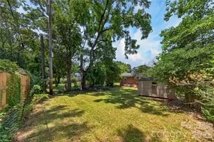 520 Inwood Dr, Charlotte, NC 28209 - Photo 29