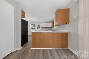 520 Inwood Dr, Charlotte, NC 28209 - Photo 13