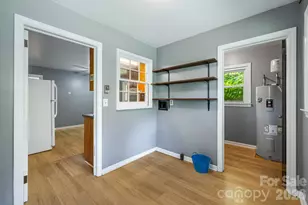 917 Fassifern Ct, Hendersonville, NC 28791 - Photo 13
