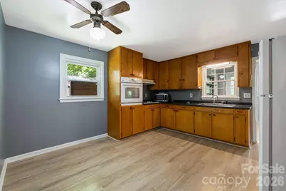 917 Fassifern Court, Hendersonville, NC 28791 - Photo 7