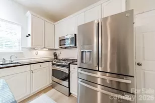 13405 Honeytree Ln, Pineville, NC 28134 - Photo 17