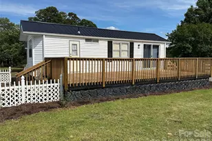 143 Dove St, New London, NC 28127 - Photo 3