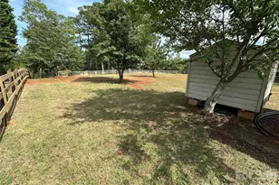 143 Dove St, New London, NC 28127 - Photo 25