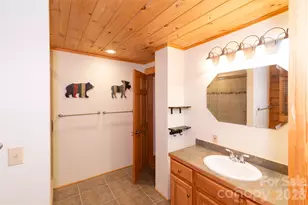 3458 Dicks Creek Rd, Whittier, NC 28789 - Photo 27