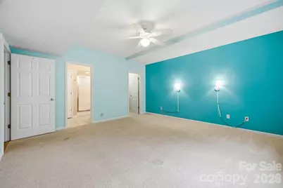 2204 E Cumming Woods Lane, Hendersonville, NC 28739 - Photo 33