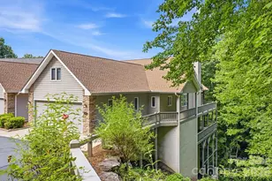 2204 E Cumming Woods Ln, Hendersonville, NC 28739 - Photo 37