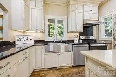 2204 E Cumming Woods Lane, Hendersonville, NC 28739 - Photo 13