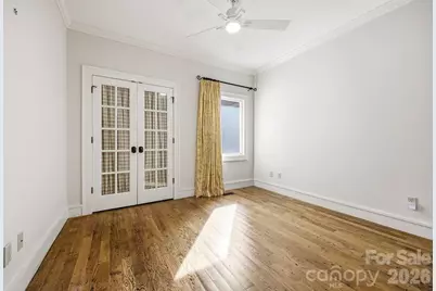 2204 E Cumming Woods Lane, Hendersonville, NC 28739 - Photo 23