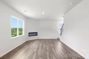839 Adelston Ln, Asheville, NC 28804 - Photo 5