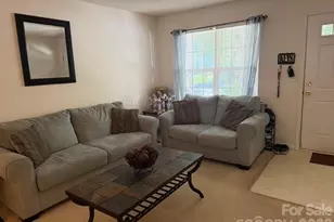8053 Christmas Ct, Charlotte, NC 28216 - Photo 3