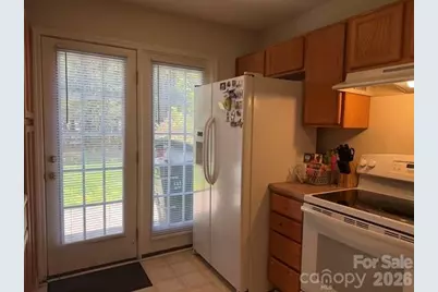 8053 Christmas Court, Charlotte, NC 28216 - Photo 15