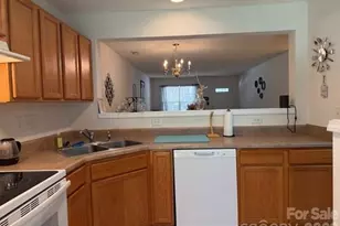 8053 Christmas Ct, Charlotte, NC 28216 - Photo 17