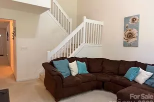 8053 Christmas Ct, Charlotte, NC 28216 - Photo 11