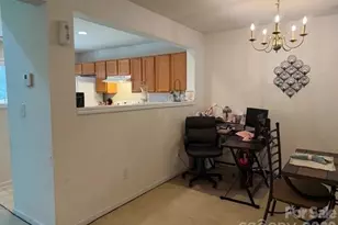 8053 Christmas Ct, Charlotte, NC 28216 - Photo 9