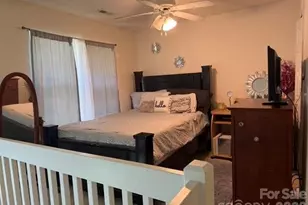 8053 Christmas Ct, Charlotte, NC 28216 - Photo 23