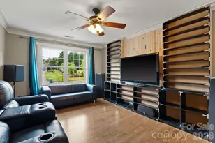 36 Copper Mill Ct, Candler, NC 28715 - Photo 25