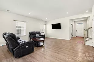 3030 Streamside Dr, Davidson, NC 28036 - Photo 15