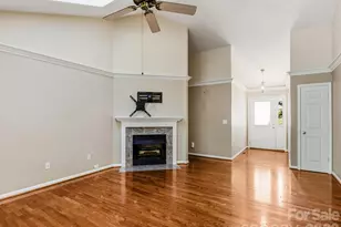 286 Charlestown Dr, Hendersonville, NC 28792 - Photo 7