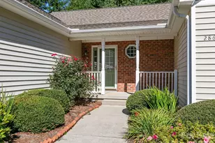 286 Charlestown Dr, Hendersonville, NC 28792 - Photo 5