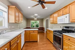 286 Charlestown Dr, Hendersonville, NC 28792 - Photo 13