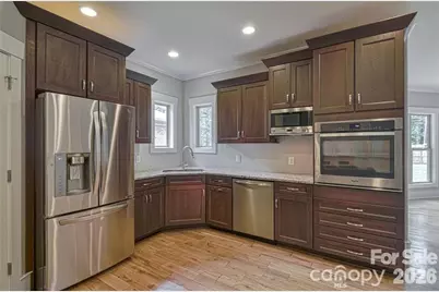 10136 Fairlea Drive, Charlotte, NC 28269 - Photo 11