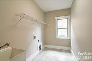 10136 Fairlea Dr, Charlotte, NC 28269 - Photo 23