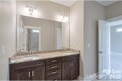 10136 Fairlea Drive, Charlotte, NC 28269 - Photo 19