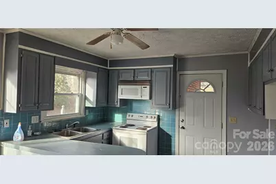 183 Maple Road, Spruce Pine, NC 28777 - Photo 3